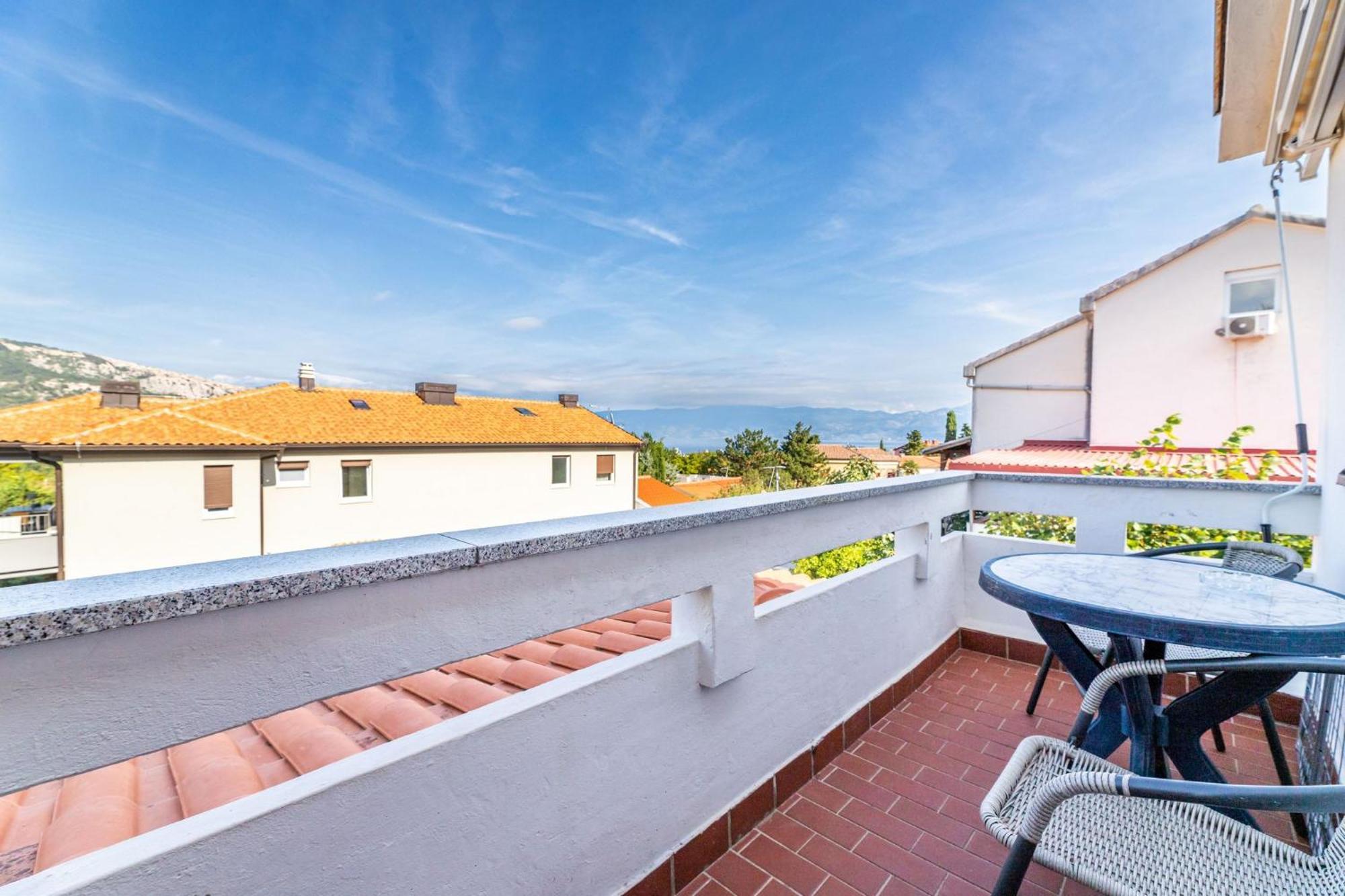 Apartments Janko Zarok Baška Exterior foto